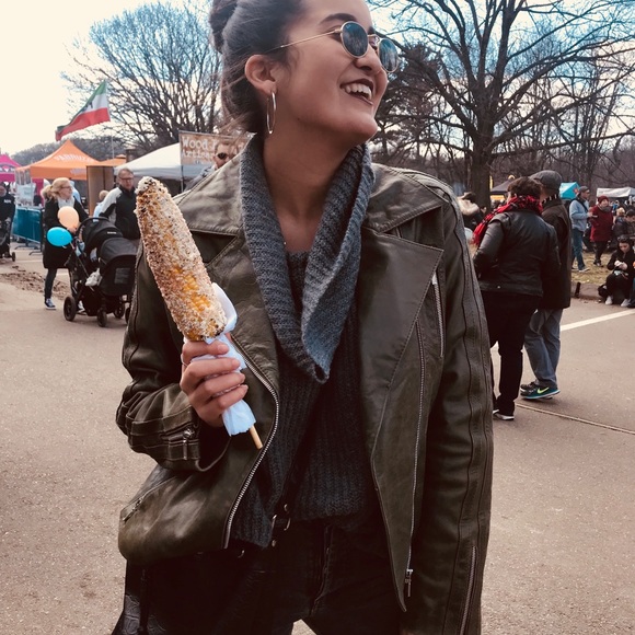 Meet your Posher, Lior - Picture 7 of 8